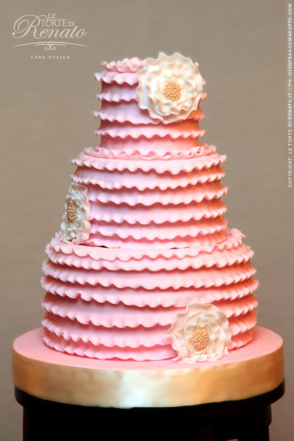 pink wedding cake 